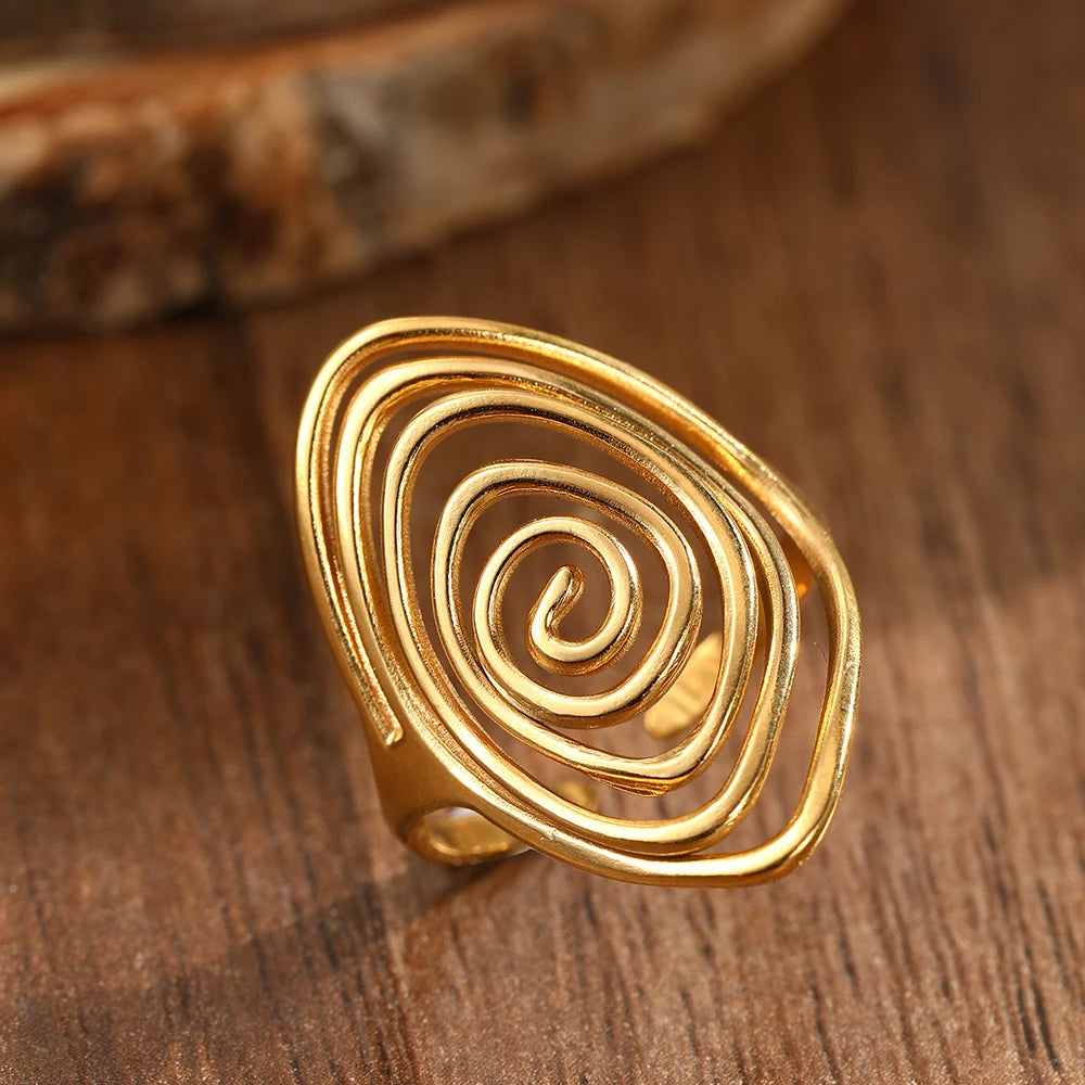 Breiter Ring in strukturierter Spiralform Gold
