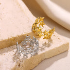 Breiter Ring mit mehreren Sternen aus Gold