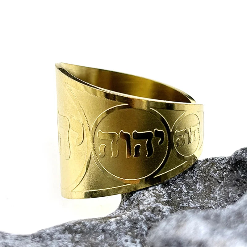 Breiter Unisex-Ring mit hebräischer jüdischer Gravur in Gold