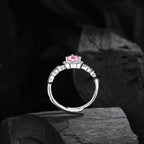 Ring mit Lorbeer und Herz