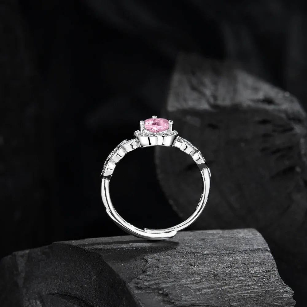Ring mit Lorbeer und Herz