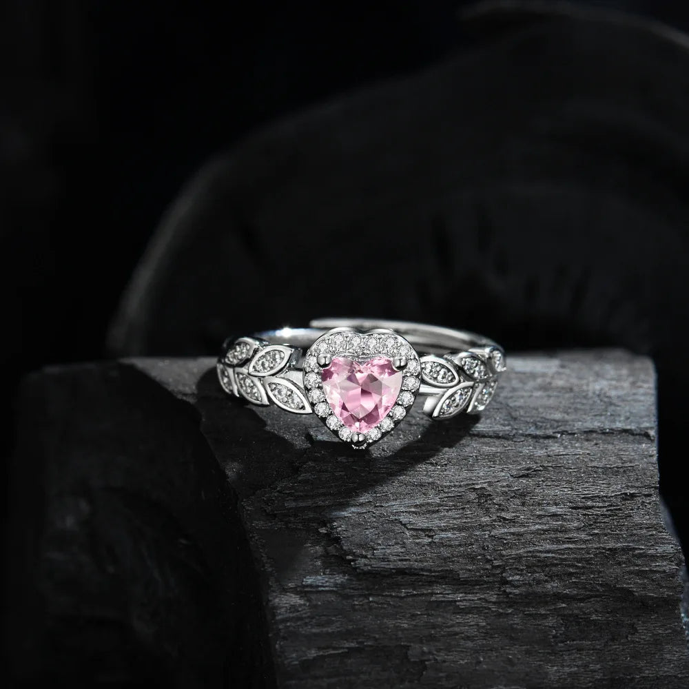Ring mit Lorbeer und Herz