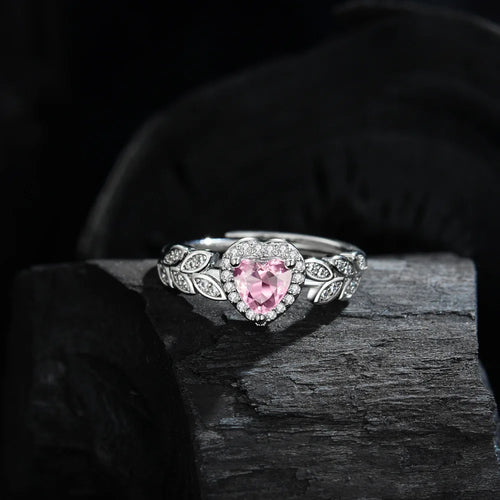 Ring mit Lorbeer und Herz
