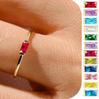 Minimalistischer Ring mit rechteckigem Geburtsstein für Damen Januar