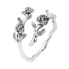 Ring mit verflochtenen Rosen, Altsilber