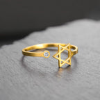 Offener Ring mit dem symbolischen jüdischen Davidstern aus Gold