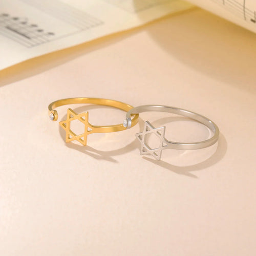 Offener Ring mit dem symbolischen jüdischen Davidstern aus Gold