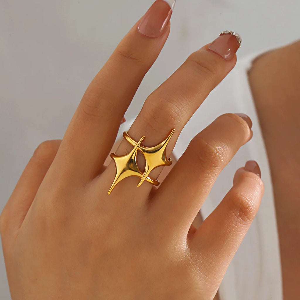 Offener Ring mit doppelten Sternen aus Gold