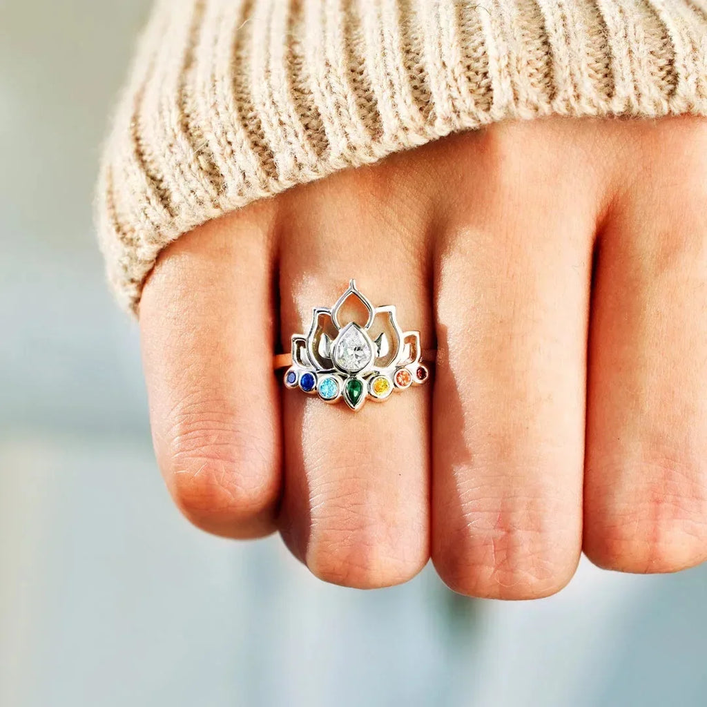 Ring mit 7 Chakra-Stein Lotusblume für Damen versilbert