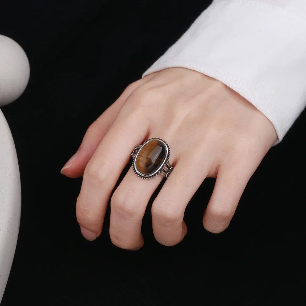 Damenring mit Tigerauge-Stein