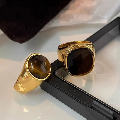 Ring mit Tigerauge-Stein Gold