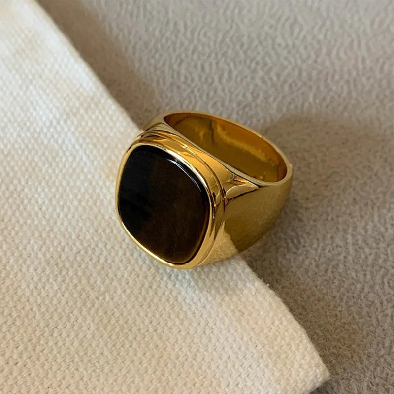 Ring mit Tigerauge-Stein Gold Stil A