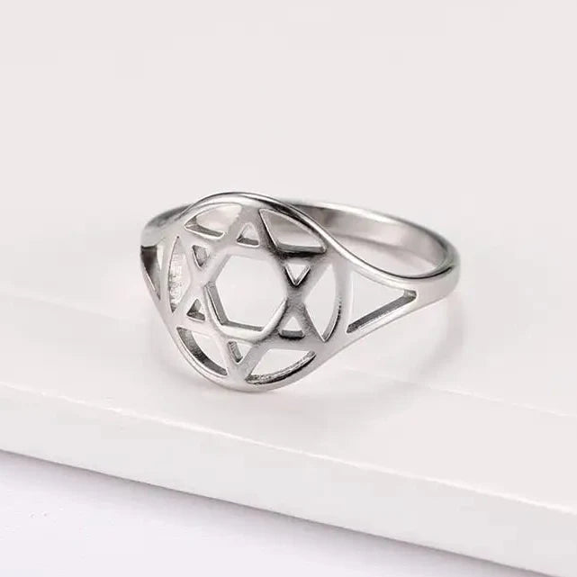 Hohle Damenring mit dem <span data-glossary-id="star-of-david">Davidstern</span>, jüdisches Symbol, Silber