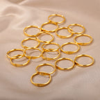 Frauenring mit Initiale