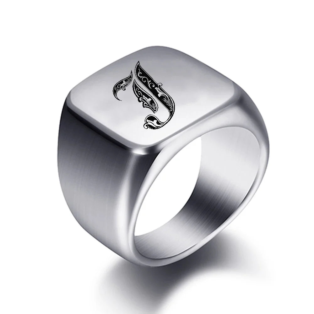 Breiter Herrenring mit Initiale j
