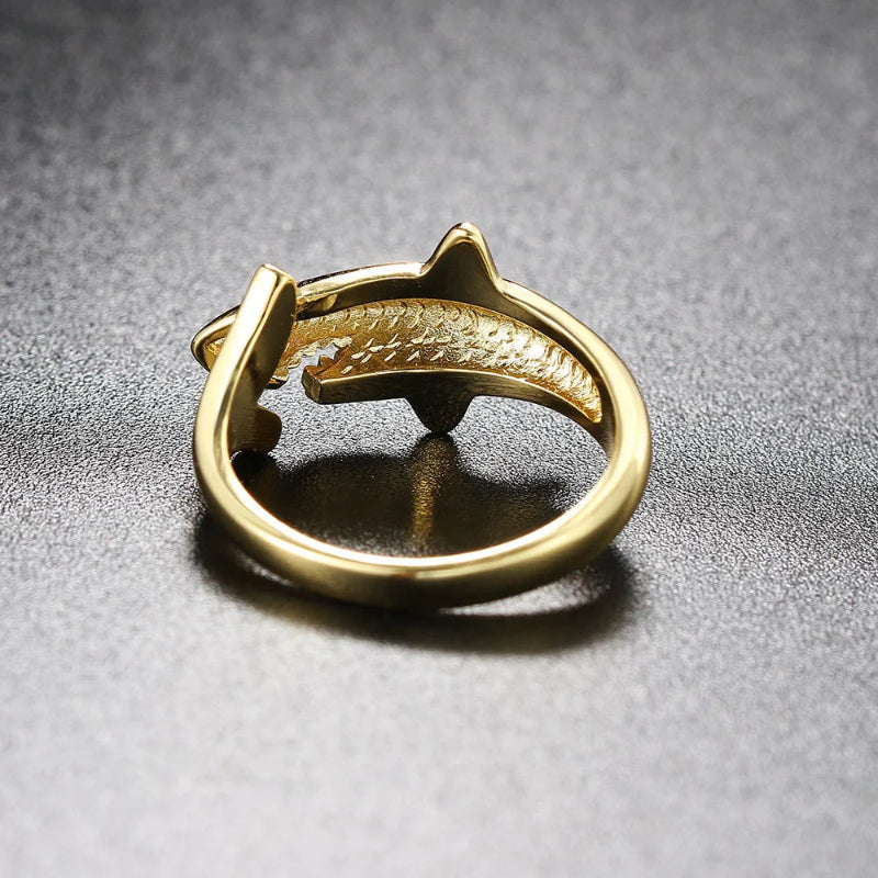 Hai-Ring mit Zirkon Gold