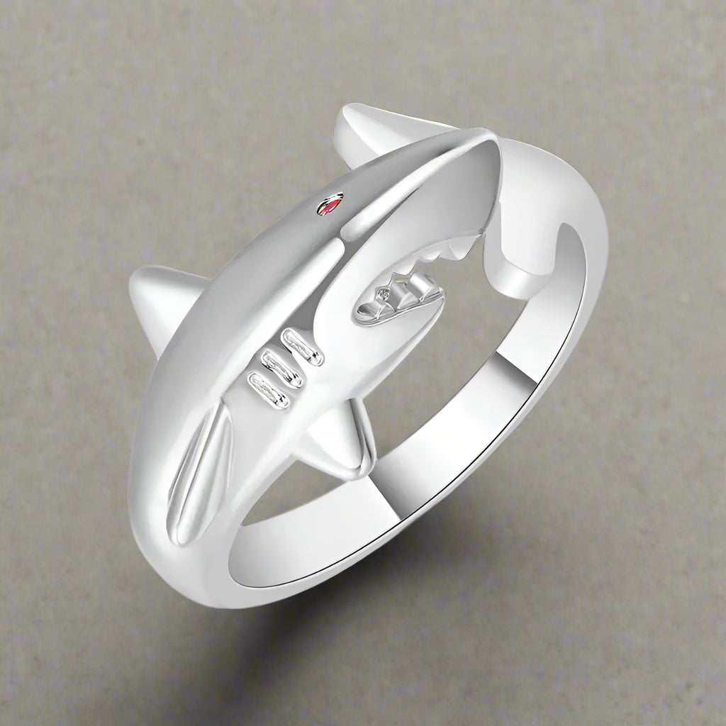 Hai-Ring mit Zirkon Silber