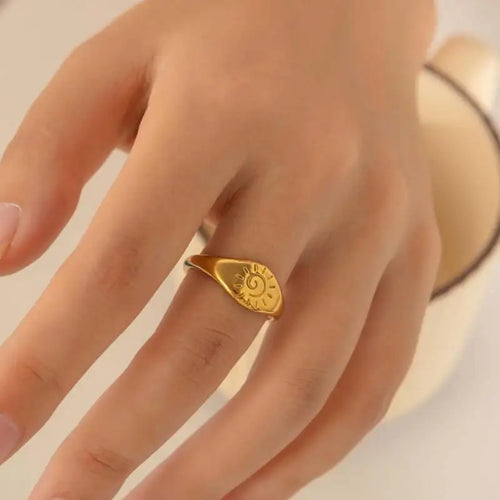 Retro-Ring Sonne Sterne Gold