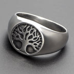Runder Ring Lebensbaum im puristischen Stil