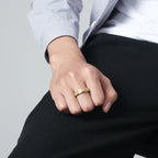 Drehbarer Ring mit Mondsicheln für Herren in Gold