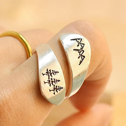 Ring Tannen und Berge