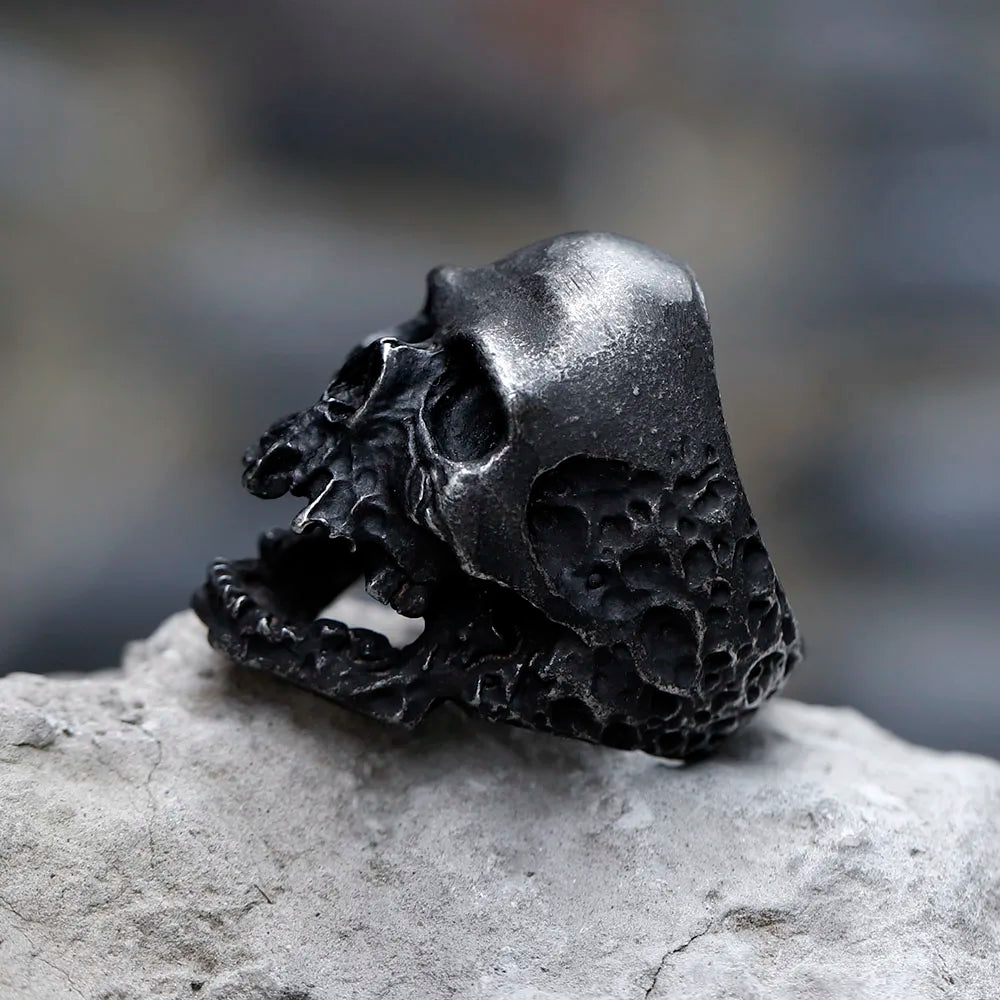 Anello teschio stile gotico nero