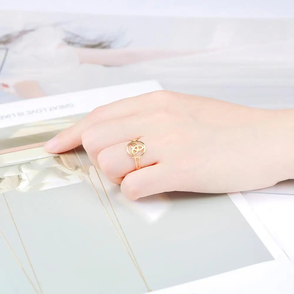 Triquetra-Ring Irischer Knoten der Dreifaltigkeit Gold