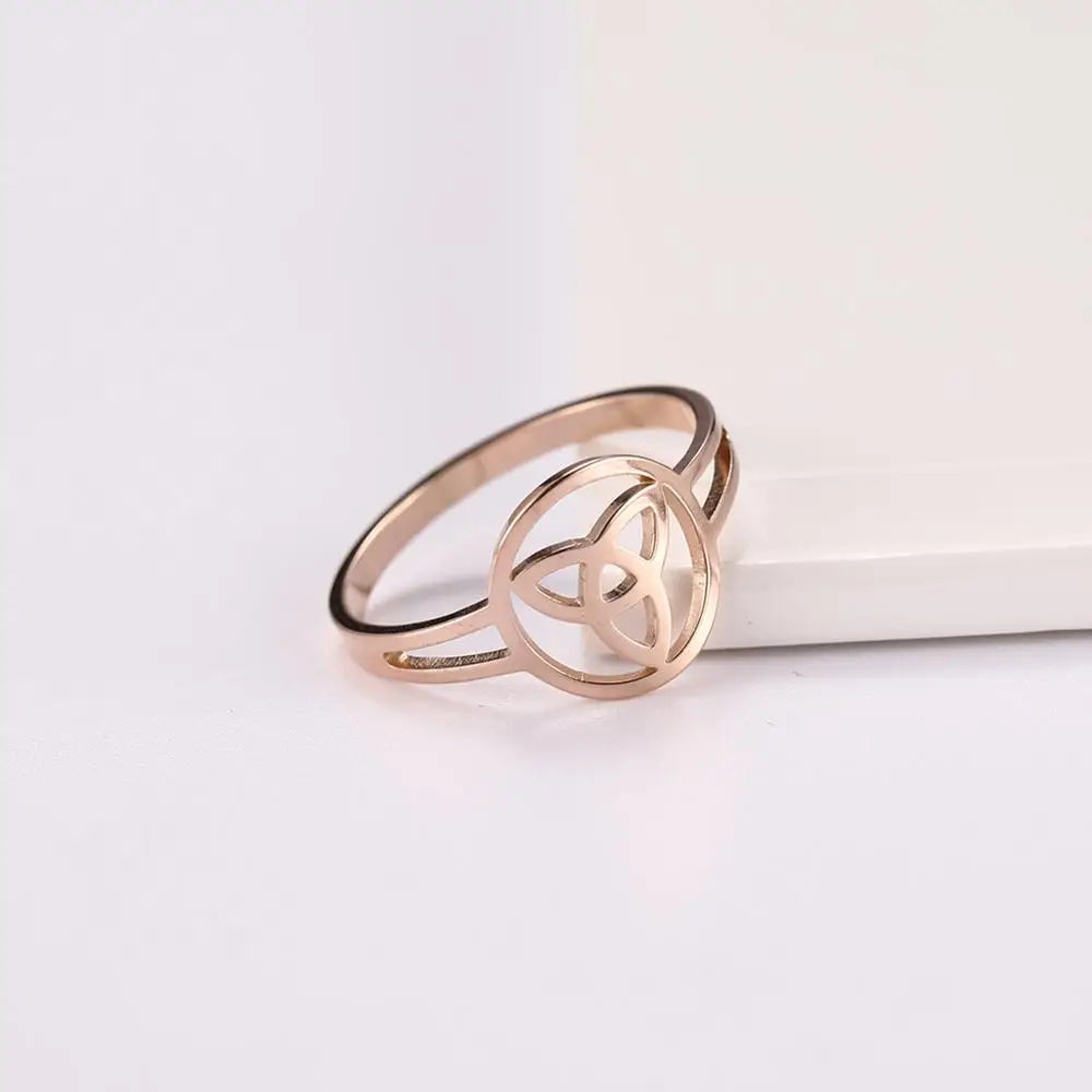 Triquetra-Ring Irischer Knoten der Dreifaltigkeit Roségold