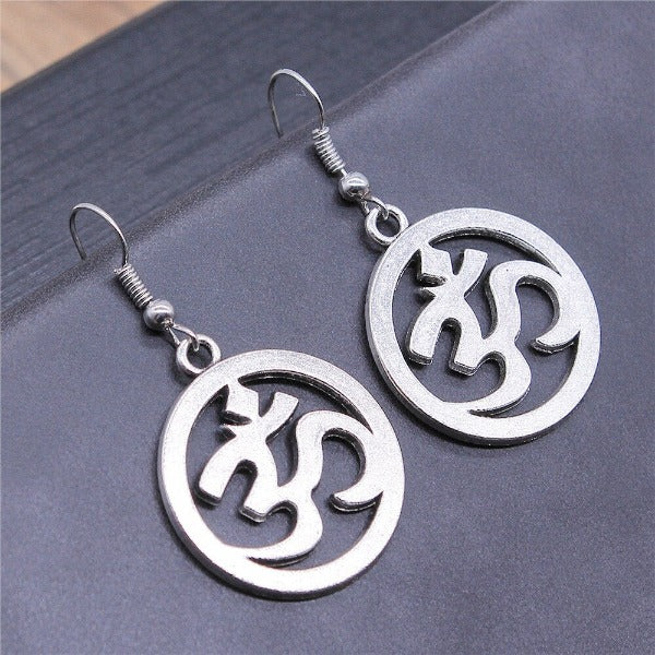 Buddhismus Om Ohrring Silber