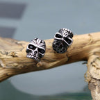 Silberner Totenkopf-Ohrstecker