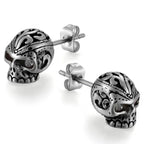 Silberner Totenkopf-Ohrstecker