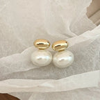 Ohrringe mit doppelter Goldperle