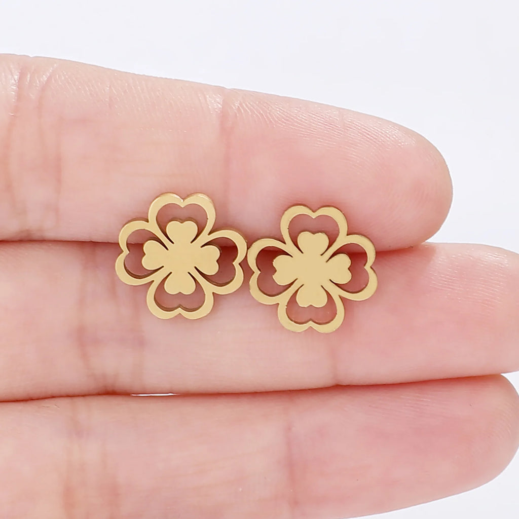Ohrstecker mit vierblättrigem Kleeblatt in Gold