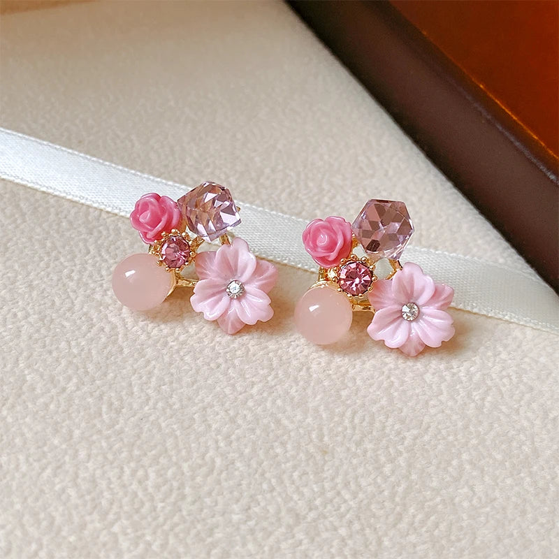 Ohrstecker Blumen und Perlen rosa 1