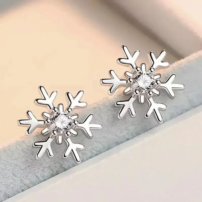 Ohrstecker Schneeflocke mit Zirkon