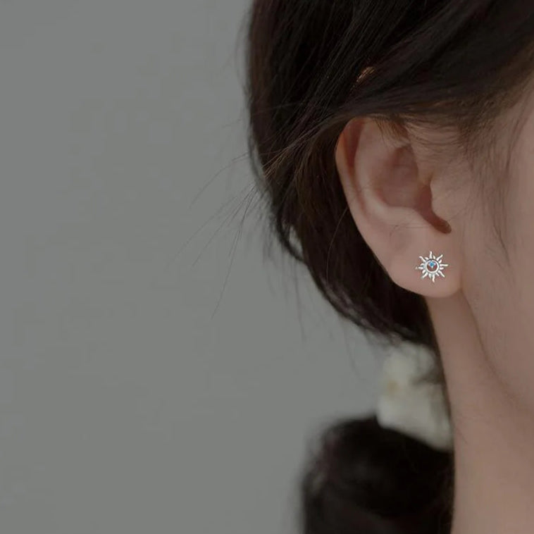 Sonnenstecker-Ohrringe mit Zirkonia