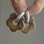 Creolen-Ohrringe mit Blumen aus Harz