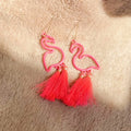 Ohrringe mit Flamingo-Federn