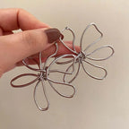 Vintage asymmetrische Ohrstecker mit Blumen in Silber