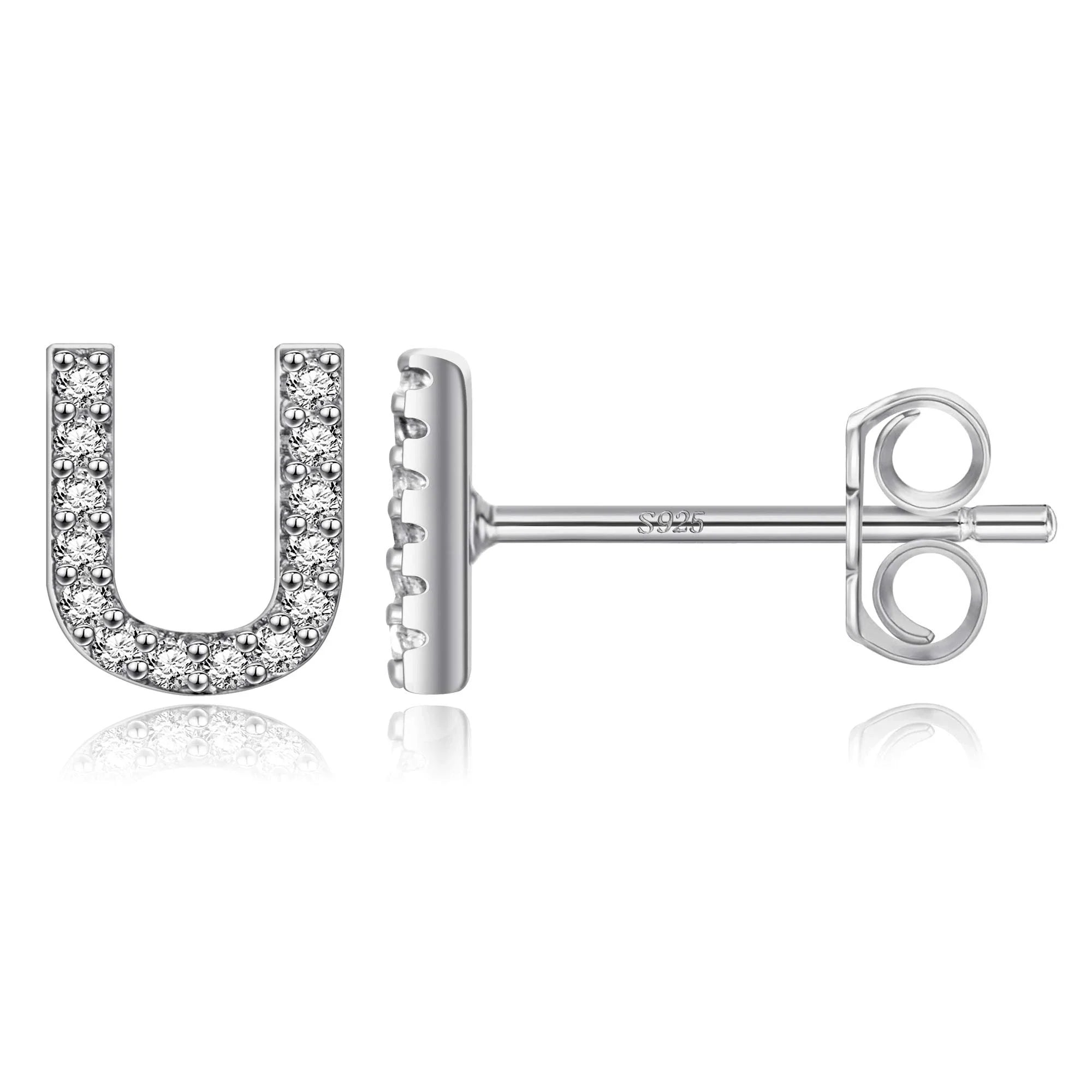 Initialen-Ohrringe aus Silber u