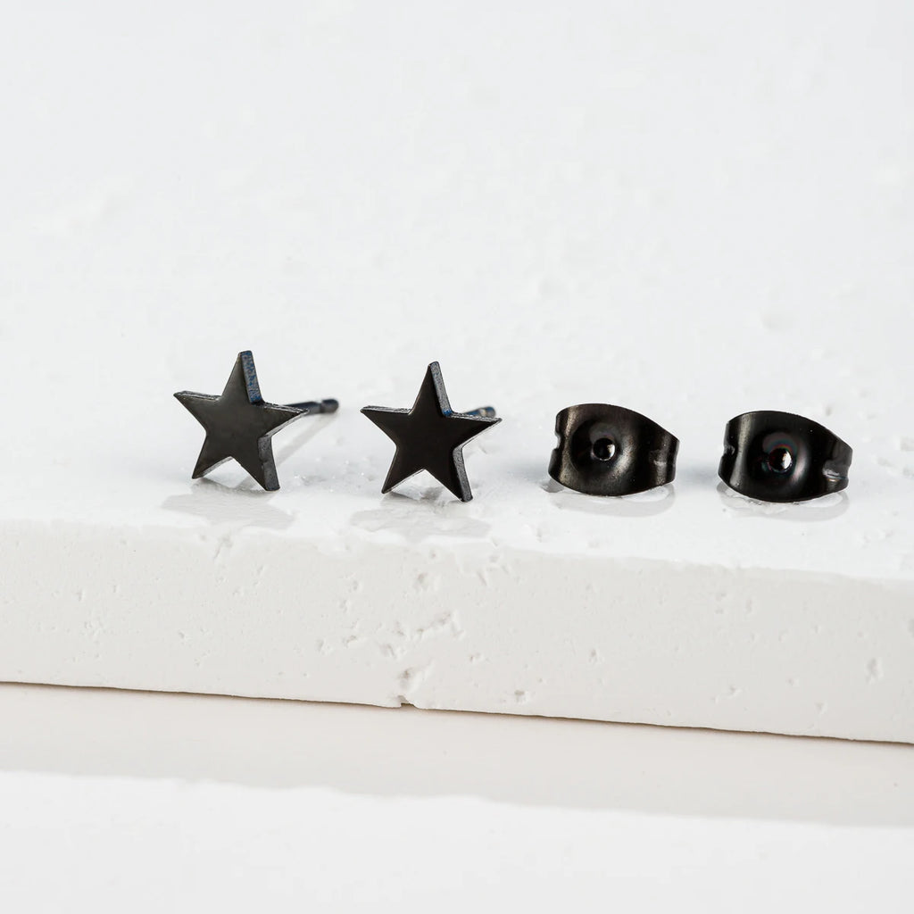 Leichte Ohrstecker Stern Schwarz