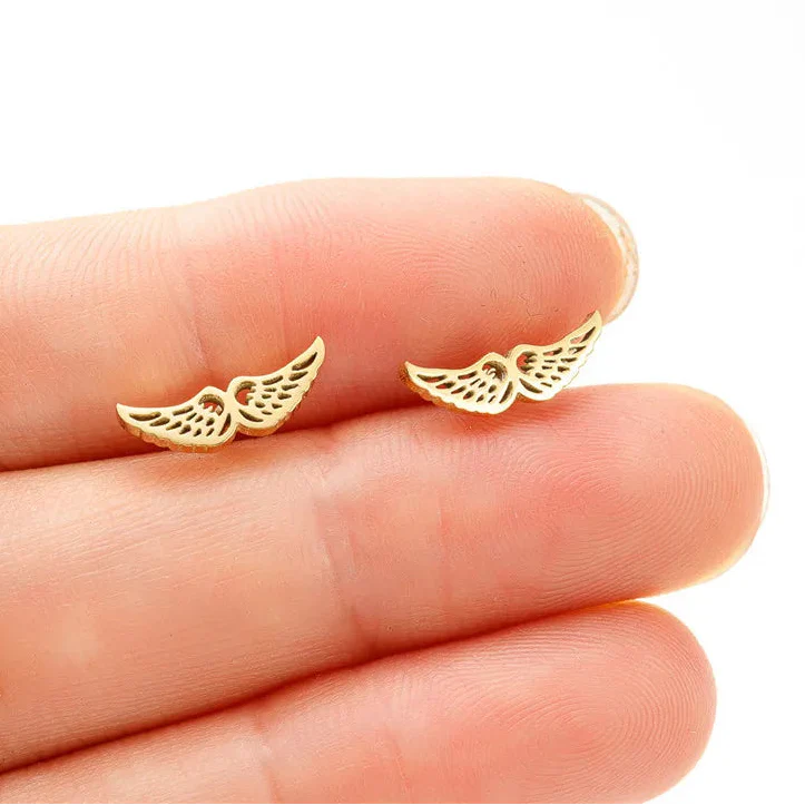 Minimalistische Engelsflügel-Ohrringe Gold