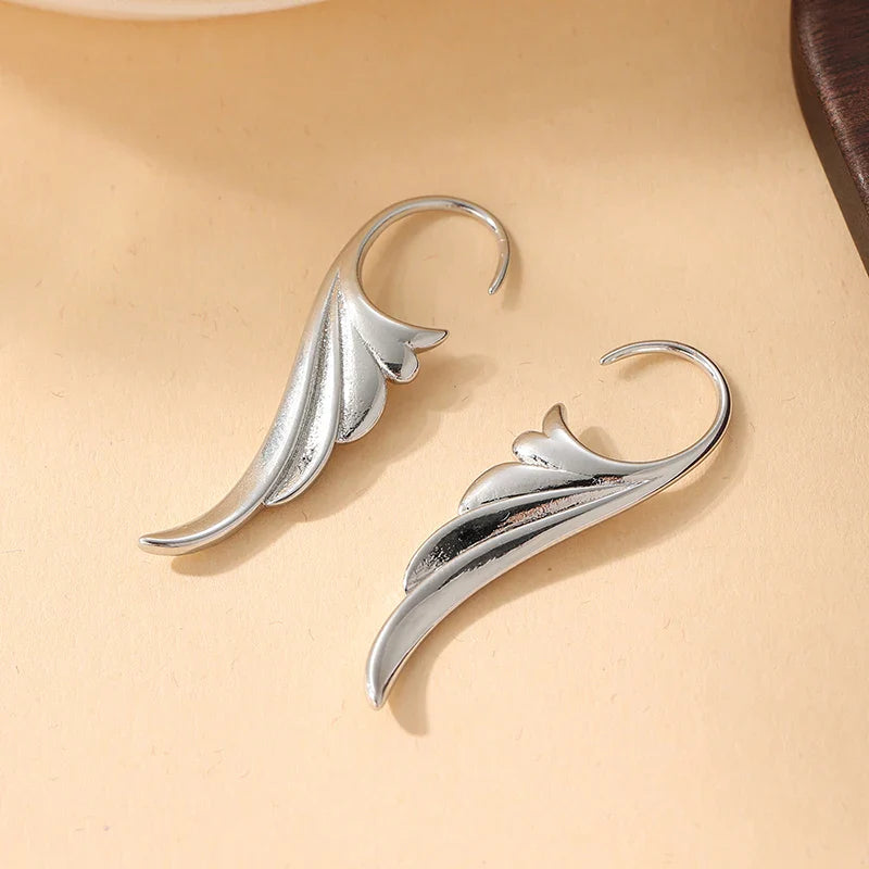 Hängende Engel-Flügel-Ohrringe für Damen aus Silber