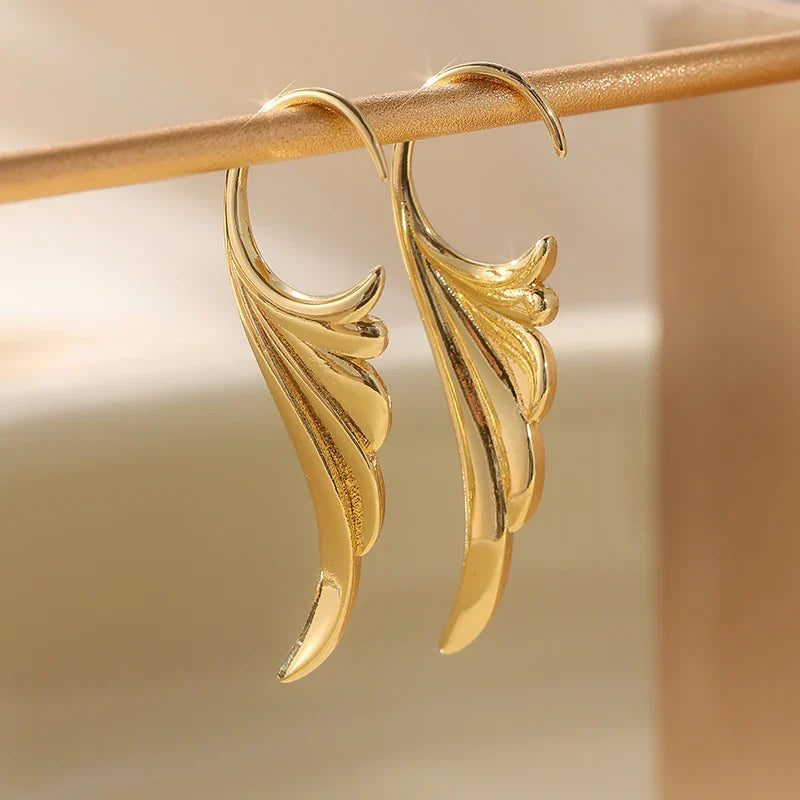 Hängende Engel-Flügel-Ohrringe für Damen aus Gold