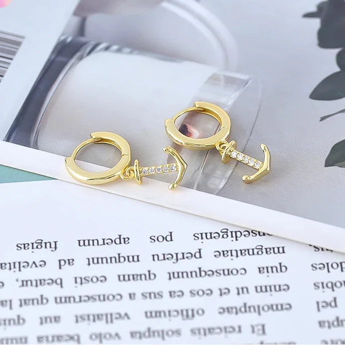 Hängende Anker-Ohrringe aus Gold