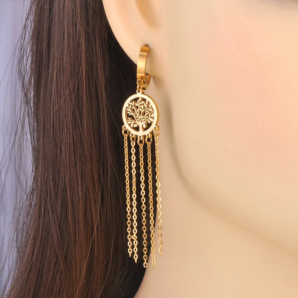 Hängende Ohrringe mit Lebensbaum in Gold