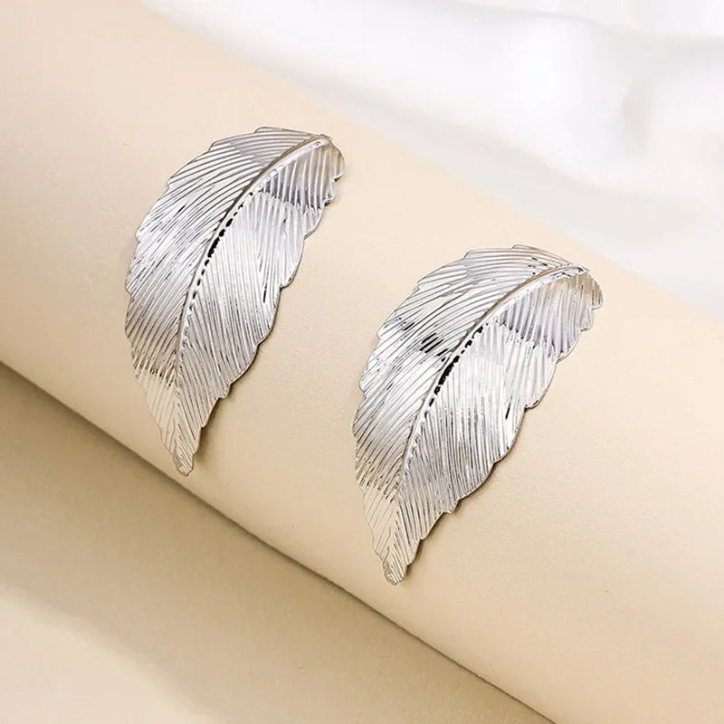 Hängende Ohrringe mit Blatt für Damen silber