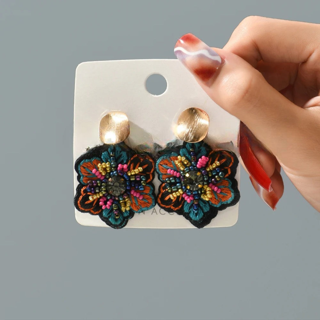 Bunte Blumen-Ohrringe zum Hängen 