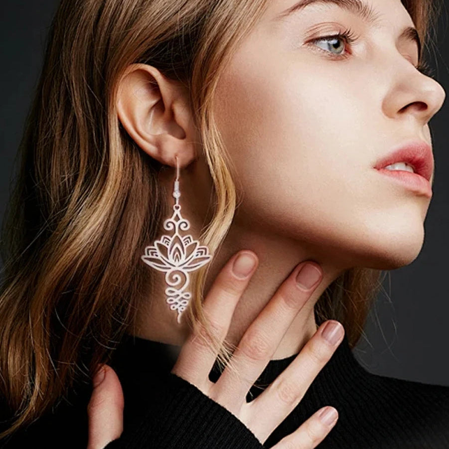 Hängende Lotusblumen-Ohrringe für Damen Silber
