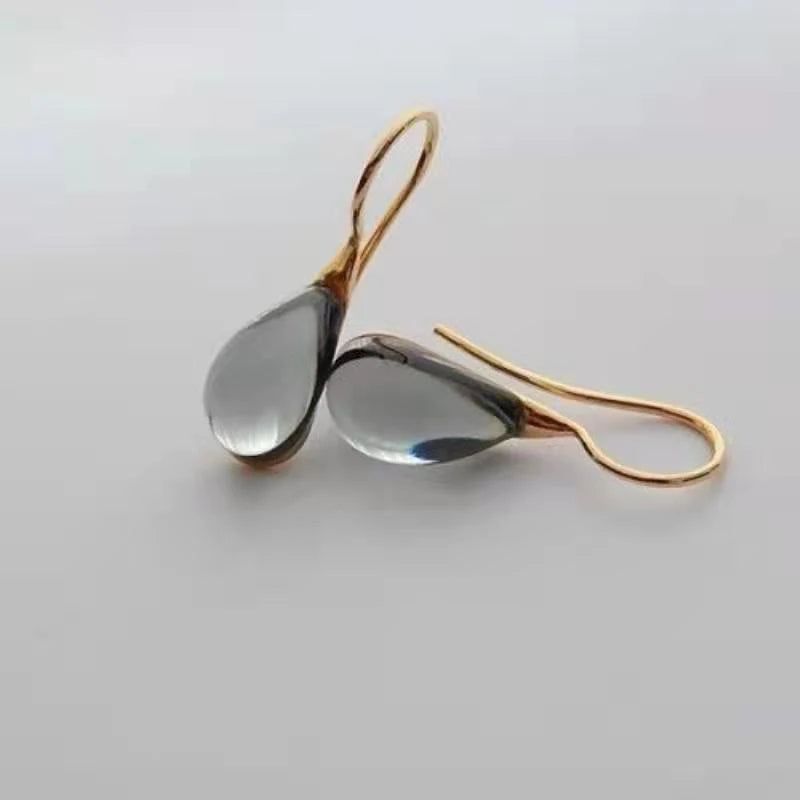 Hängende Ohrringe Wassertropfen in Gold und Grau